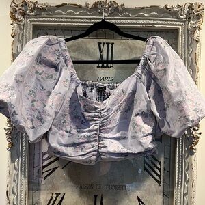 Floral Puff-Sleeve Crop Top in Lavender